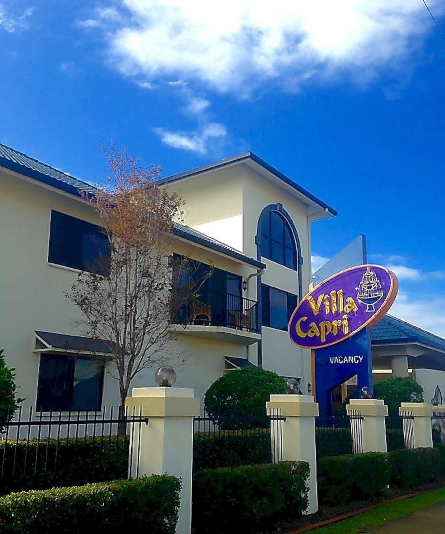 Villa Capri Motel Rockhampton Bagian luar foto
